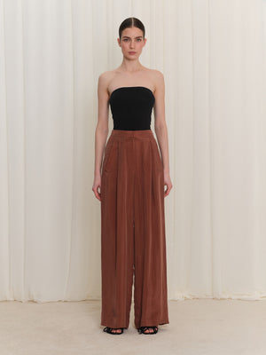 Pili ve Cep Detaylı Pantolon