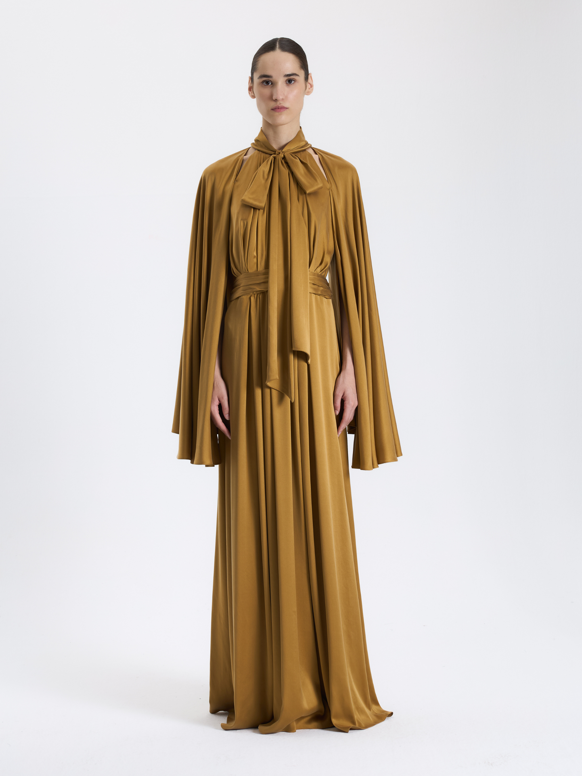 Hardal Pelerinli Uzun Elbise