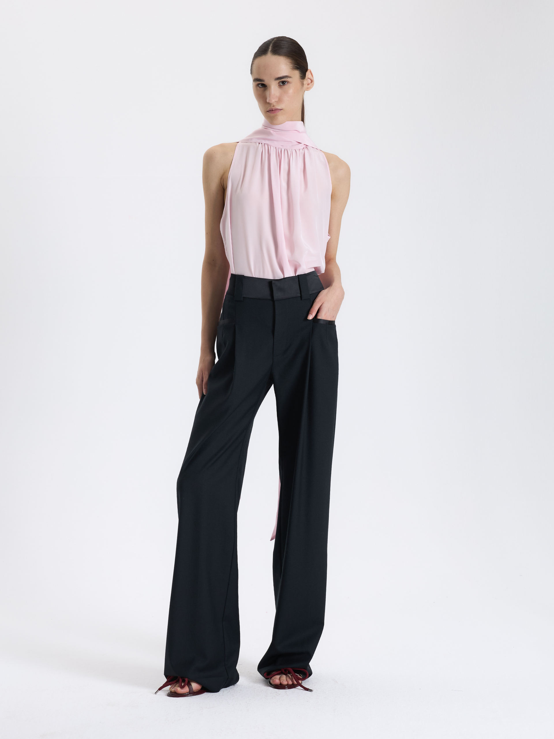 Siyah Düz Kesim Pantolon