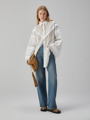 Brodeli Beyaz Gömlek